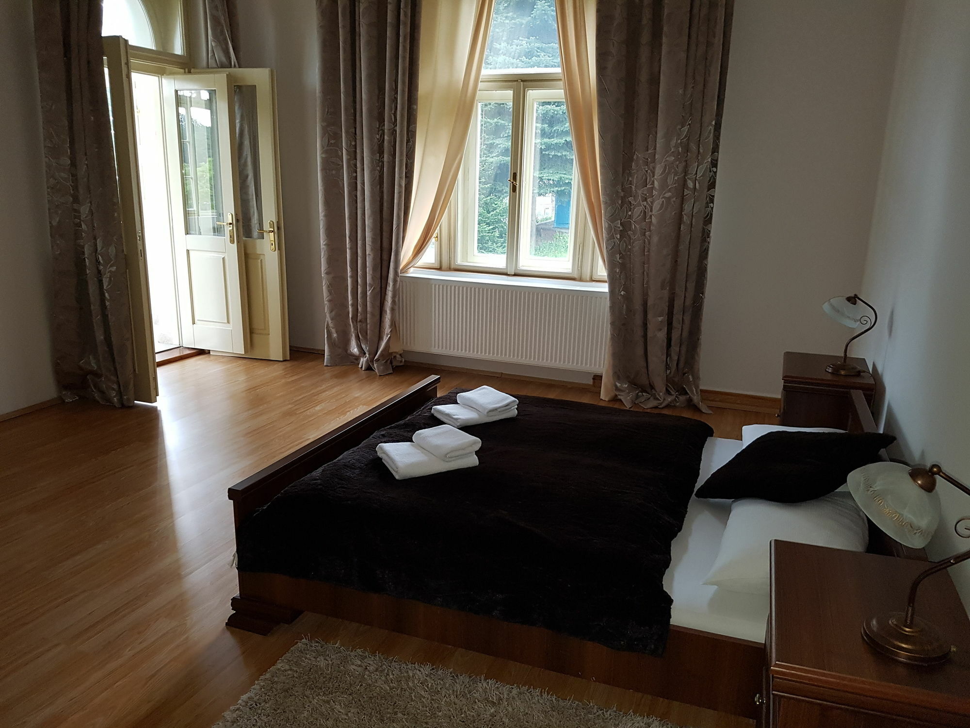 Villa Sofia Apartments Karlovy Vary Luaran gambar